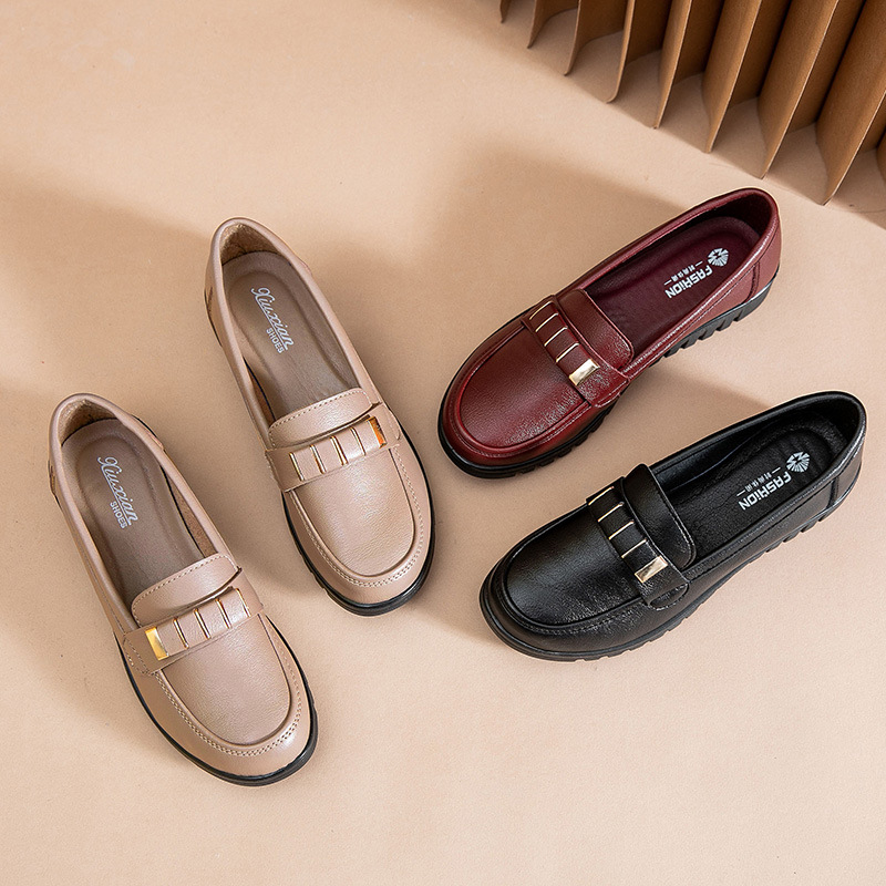 Loafers | Women’s Kacey Chain Loafers Loafers